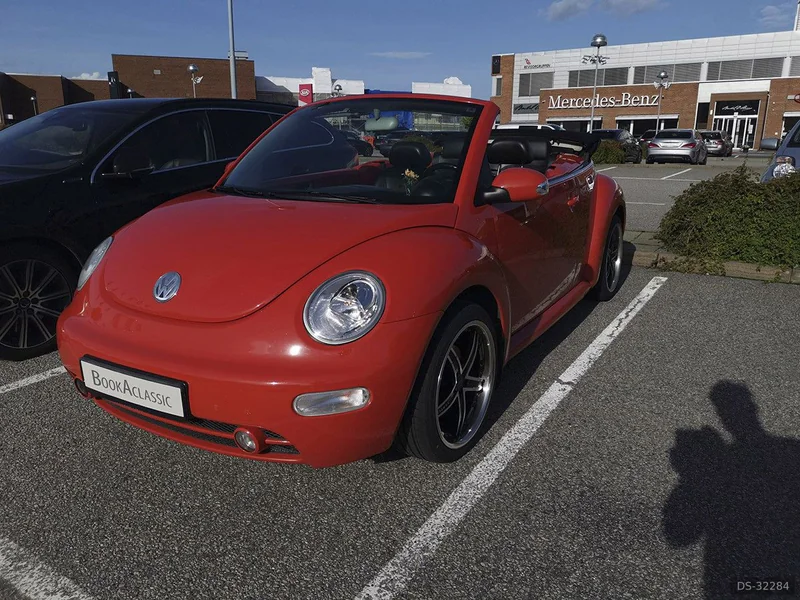 2004 Volkswagen New Beetle Cab in Ise 2