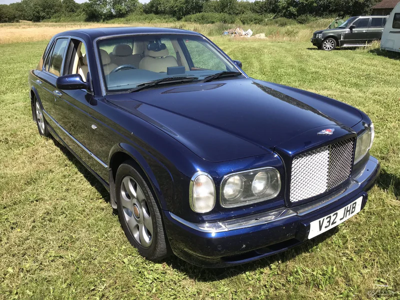 2000 Bentley Arnage Red Label in Stocking Pelham