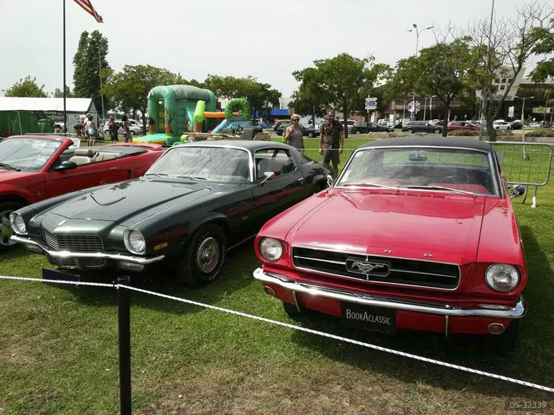 1964 Ford Mustang in Olhão 4