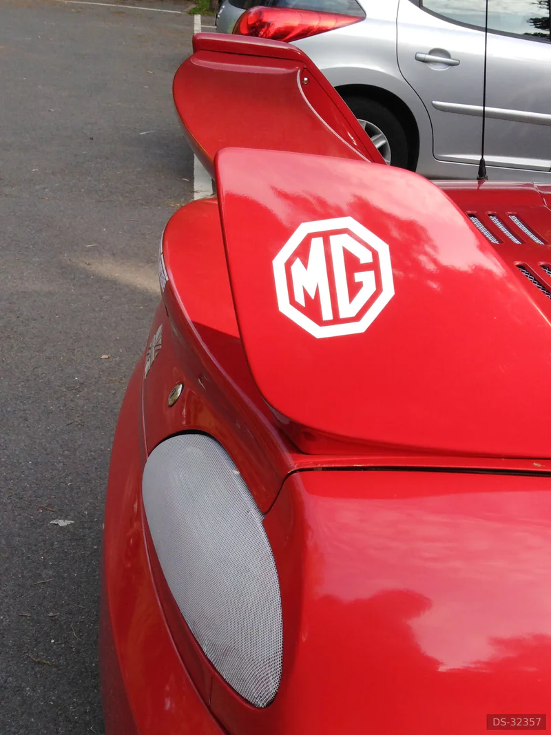 2001 MG F in Ascot 3