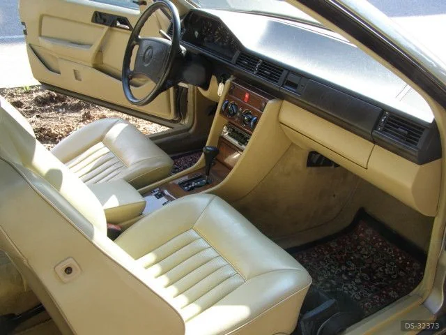 1987 Mercedes-Benz 300 CE in München 6