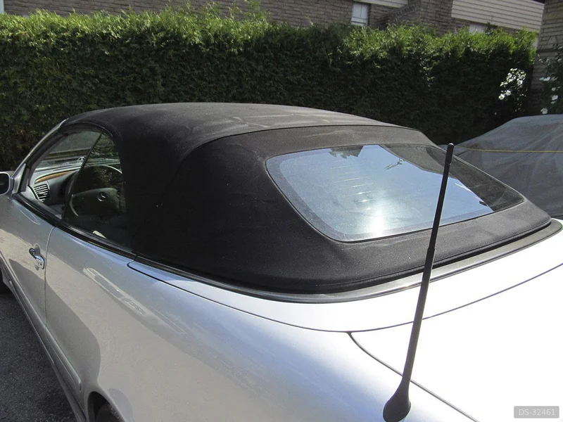 2002 Mercedes-Benz CLK Cabriolet in Aurora 8