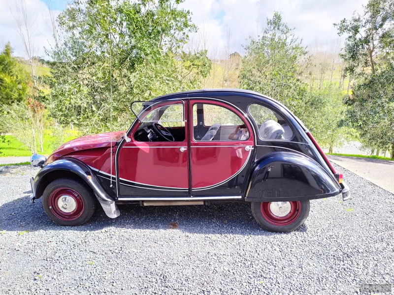 1985 Citroen 2CV6 Charleston in Silverdale 2