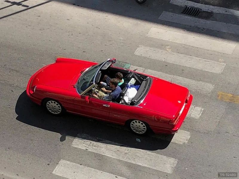 1992 Alfa Romeo Duetto in Palermo 4