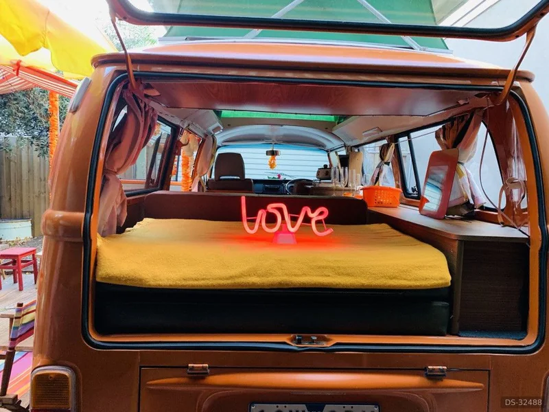 1975 Volkswagen Kombi Campervan in Brighton, Melbourne 6