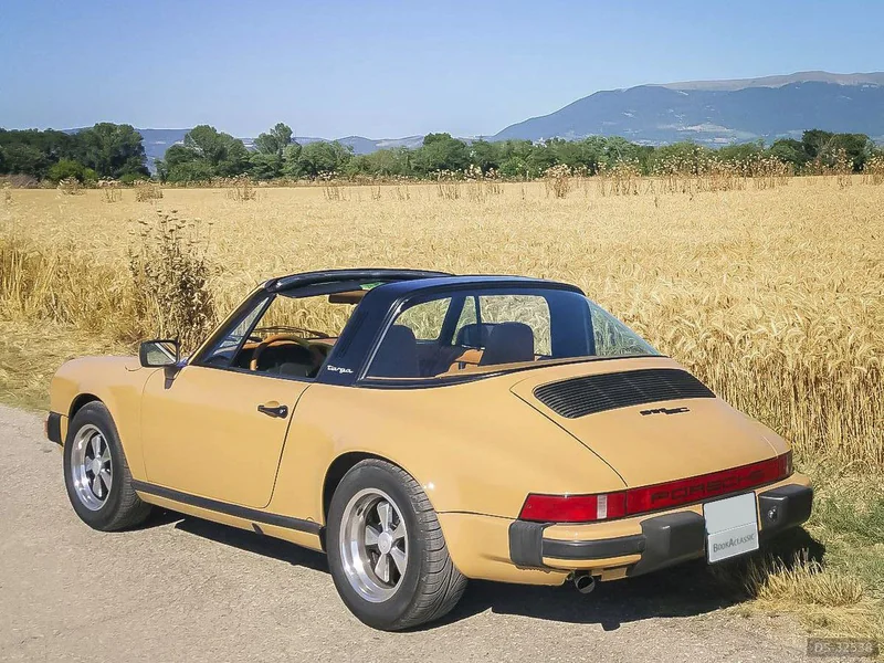 1978 Porsche 911 Targa in Perugia 2
