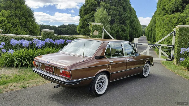 1975 BMW 1975 528 in Melbourne 3