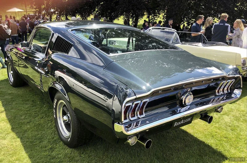 1967 Ford Mustang Fastback in Oxfordshire 5