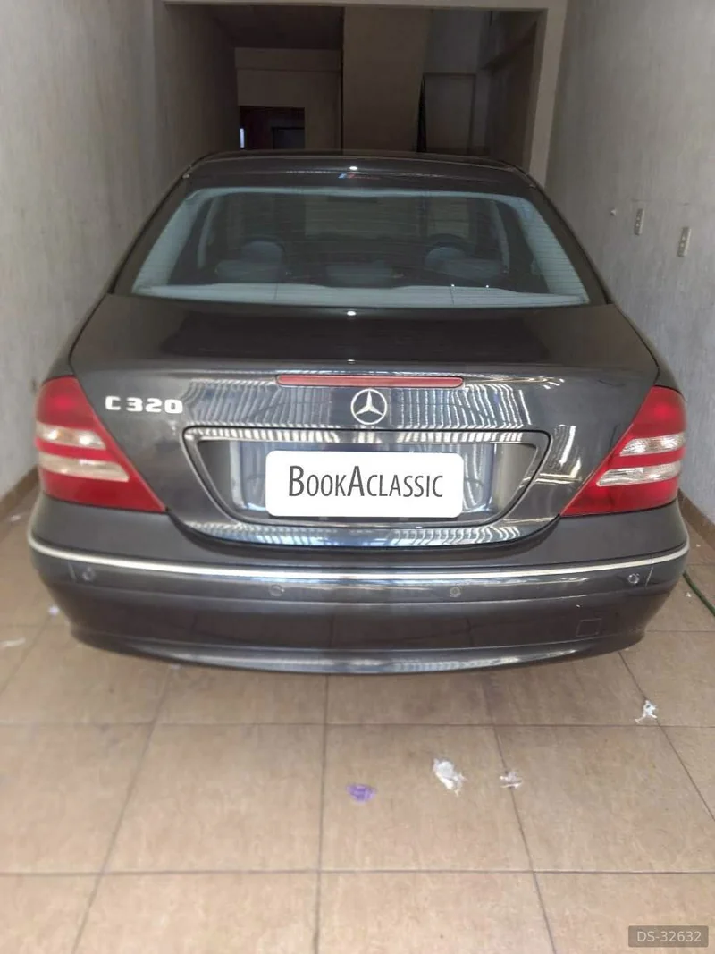 2002 Mercedes-Benz C320 V6 in Brasília 5