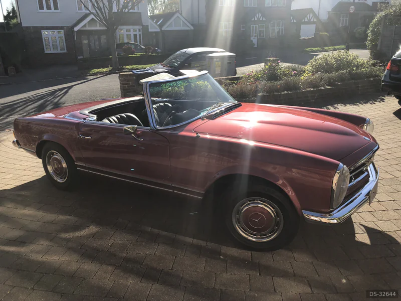 1969 Mercedes-Benz 280 Sl in Coulsdon 5