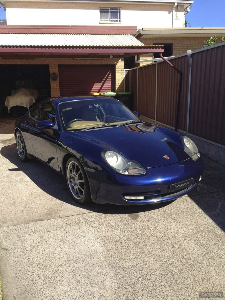2000 Porsche 911 Carrera
