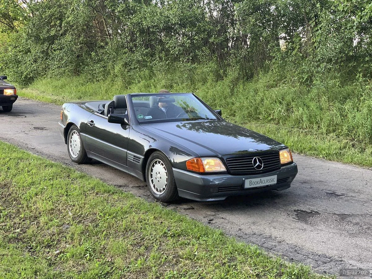 1991 Mercedes-Benz SL300