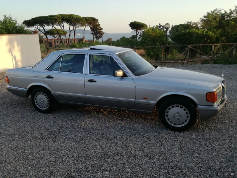 1989 Mercedes-Benz 300 SE in Napoli 2