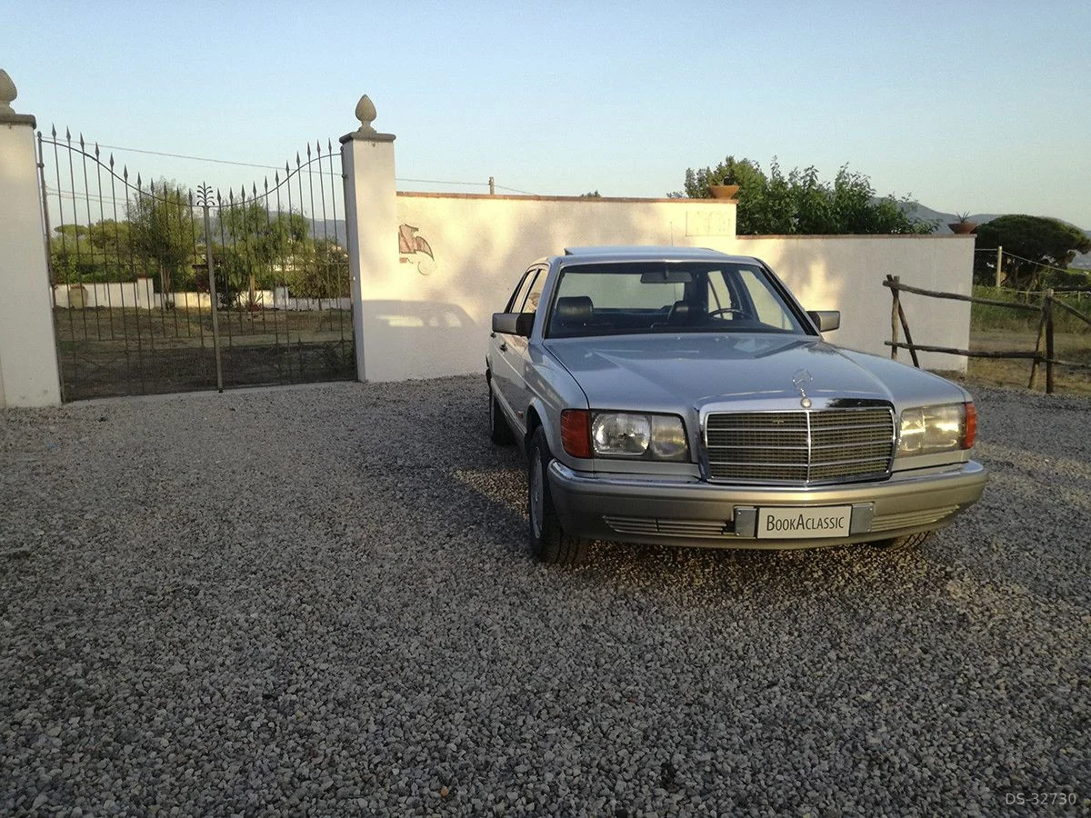 1989 Mercedes-Benz 300 SE
