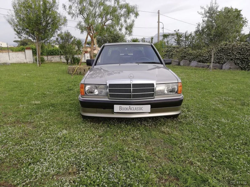 1987 Mercedes-Benz 190 in Napoli 5