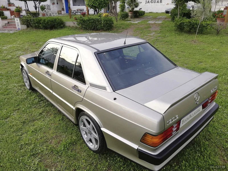 1987 Mercedes-Benz 190 in Napoli 9