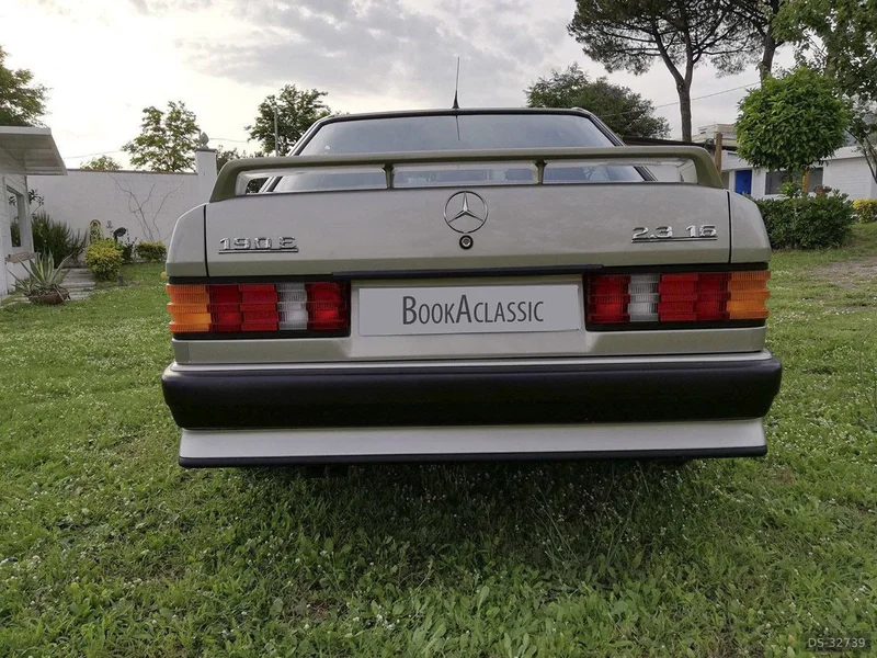 1987 Mercedes-Benz 190 in Napoli 12