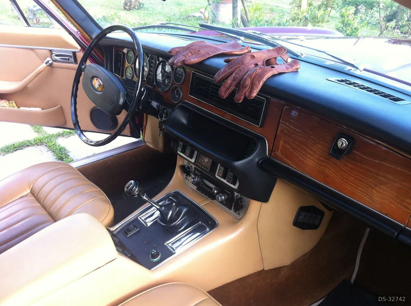 1977 Jaguar Xj 6 in Napoli 14