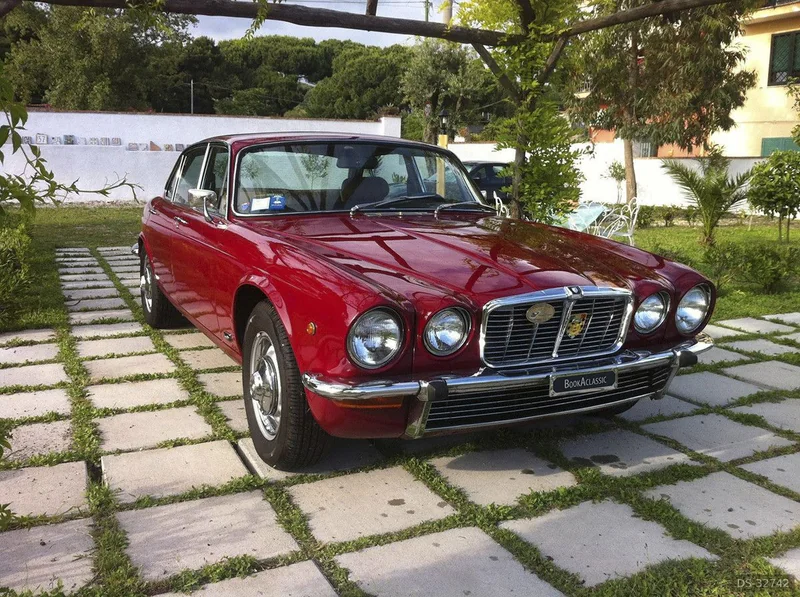 1977 Jaguar Xj 6 in Napoli 2