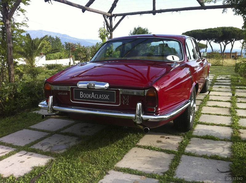 1977 Jaguar Xj 6 in Napoli 5
