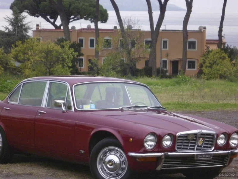 1977 Jaguar Xj 6 in Napoli 11