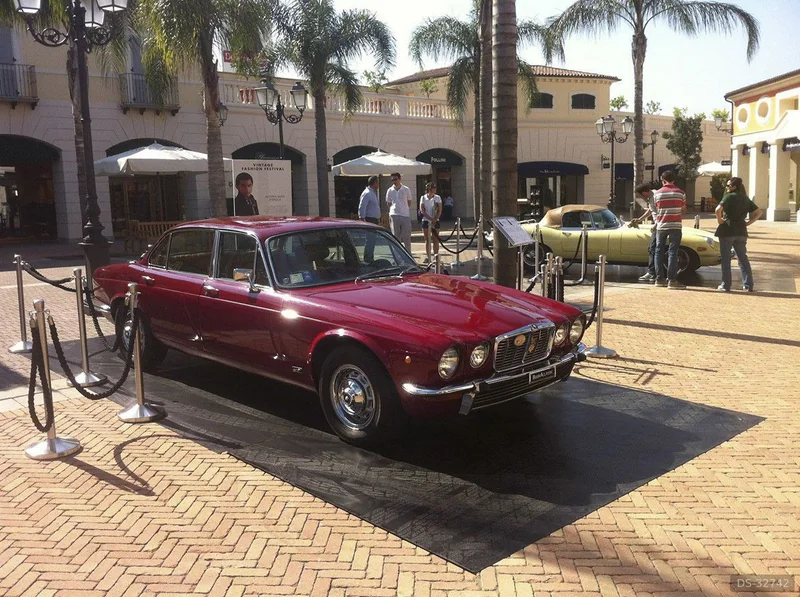1977 Jaguar Xj 6 in Napoli 9