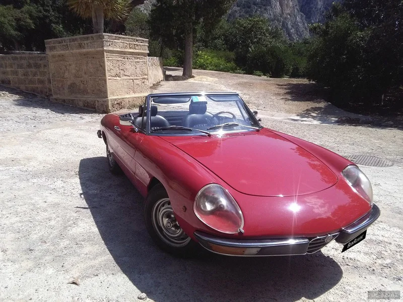 1970 Alfa Romeo Duetto in Palermo 1