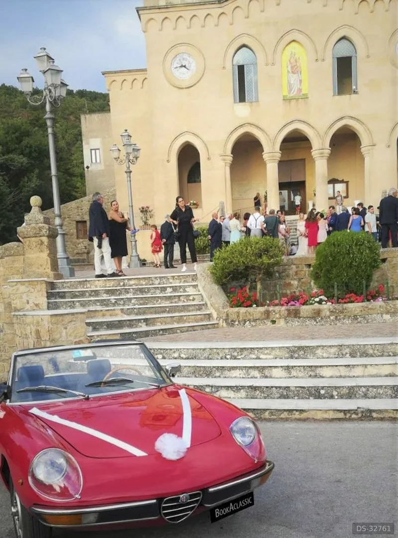 1970 Alfa Romeo Duetto in Palermo 4