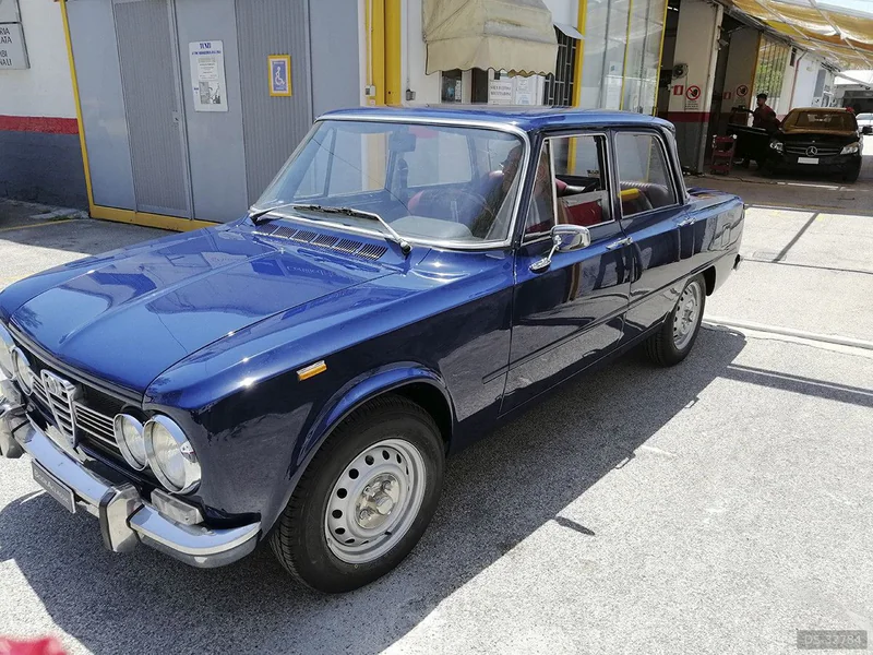 1973 Alfa Romeo Giulia 1.3 Nuova Super in Bari 2