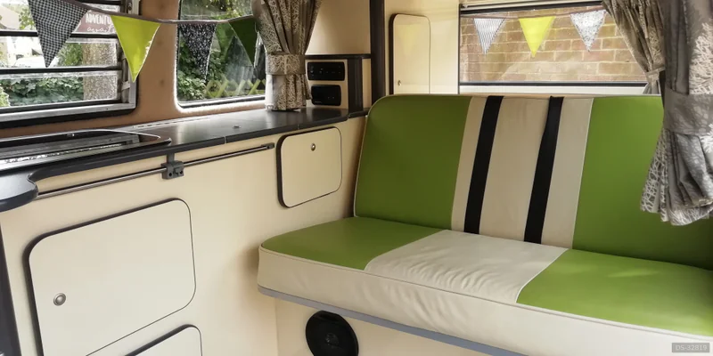 1978 Volkswagen Campervan in Sandwich 3