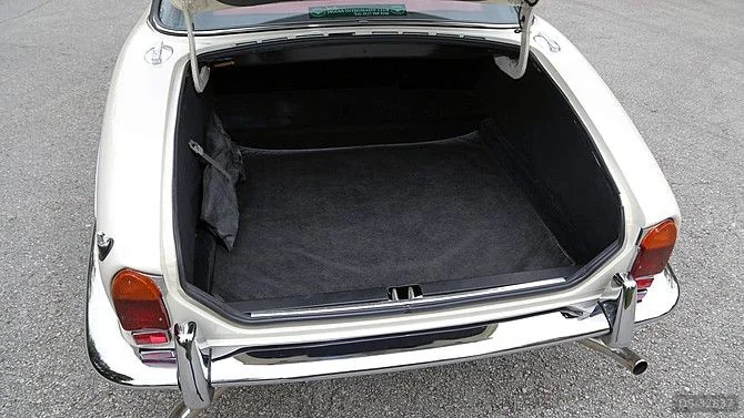 1976 Jaguar XJC V12