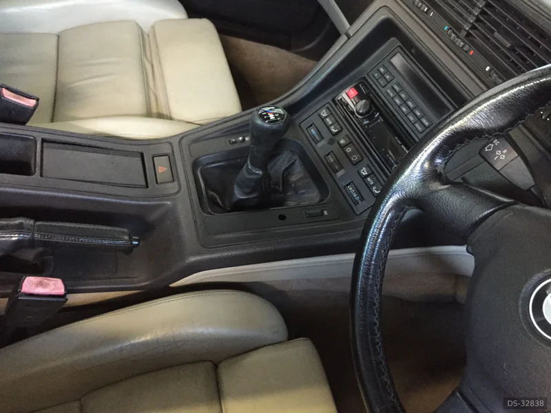1991 BMW 850i in Ilford 4