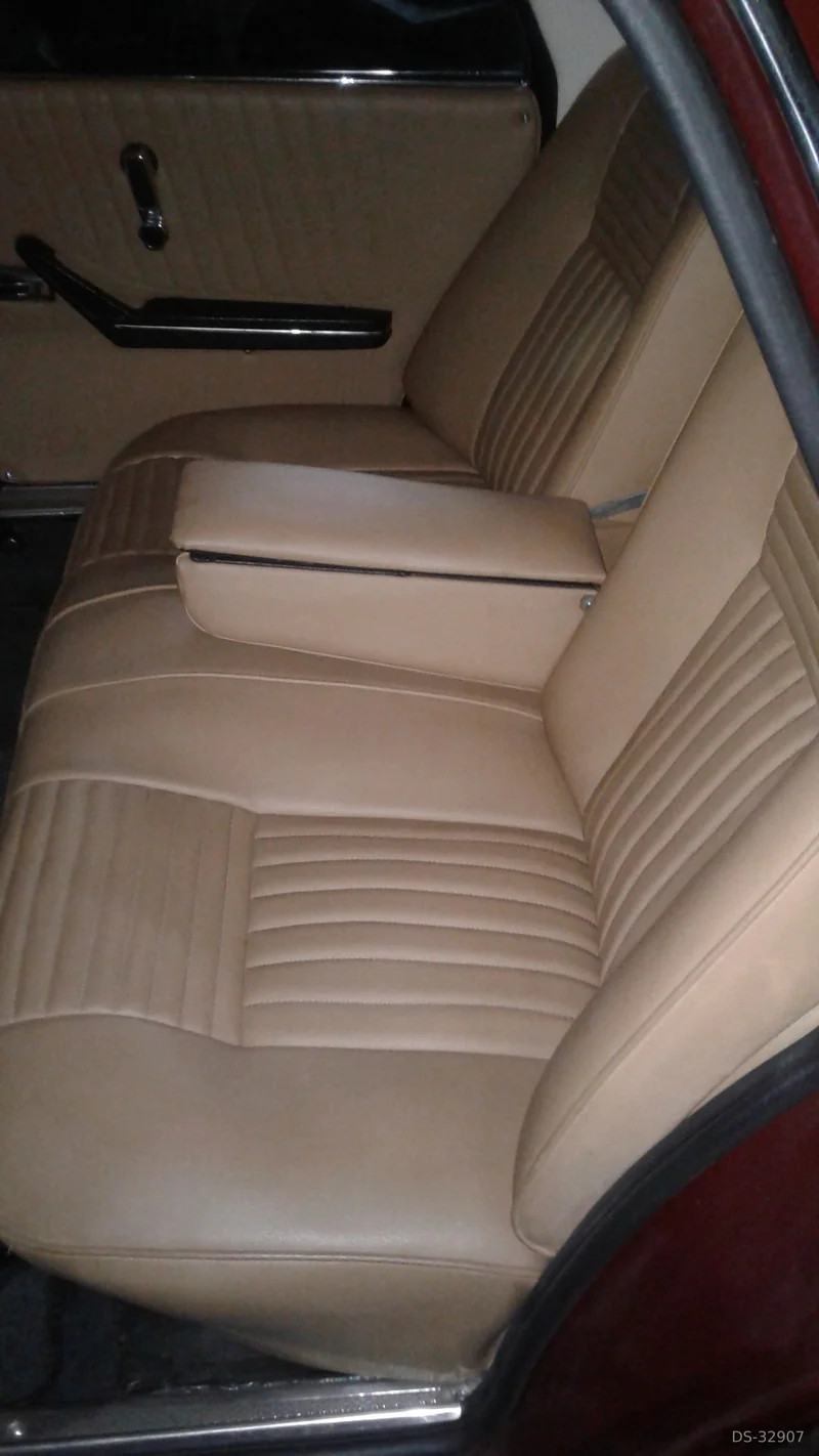 1973 Alfa Romeo 2000 Berlina in Porto 4