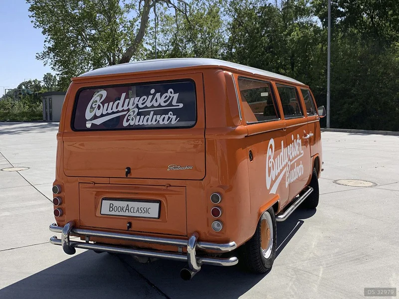 1970 Volkswagen T2 in Bratislava 3