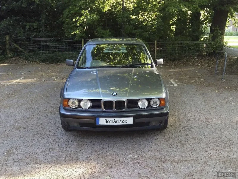 1993 BMW E34 525i in London 4