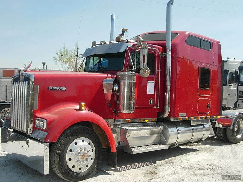 1996 Kenworth W900