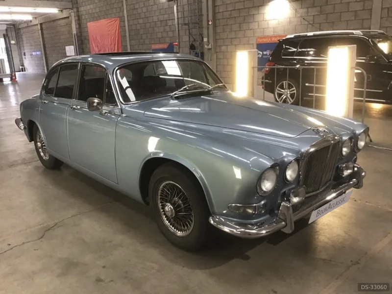 1967 Jaguar 420 in Lázně Bohdaneč 2