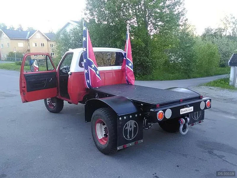 1977 Dodge Power Wagon in Moelv - Noruega 2