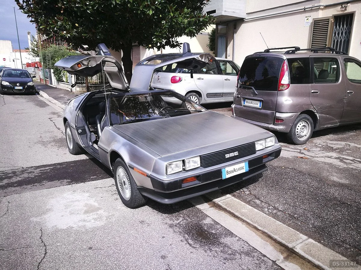 1981 DeLorean 12