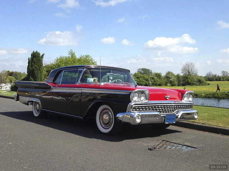 1959 Ford Fairlane 500 Galaxie Skyliner in Leicester 5