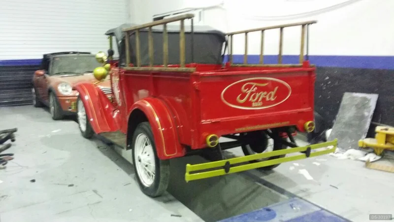 1930 Ford Pick Up in Vilafranca Del Penedés 3