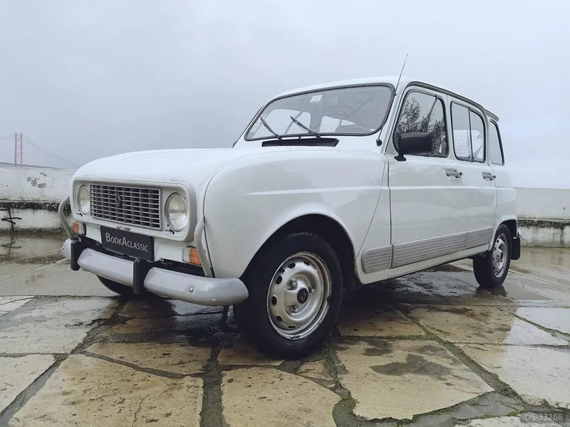 1991 Renault 4 Gtl in Charneca Da Caparica