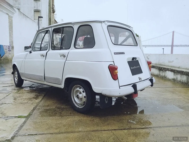 1991 Renault 4 Gtl in Charneca Da Caparica 3