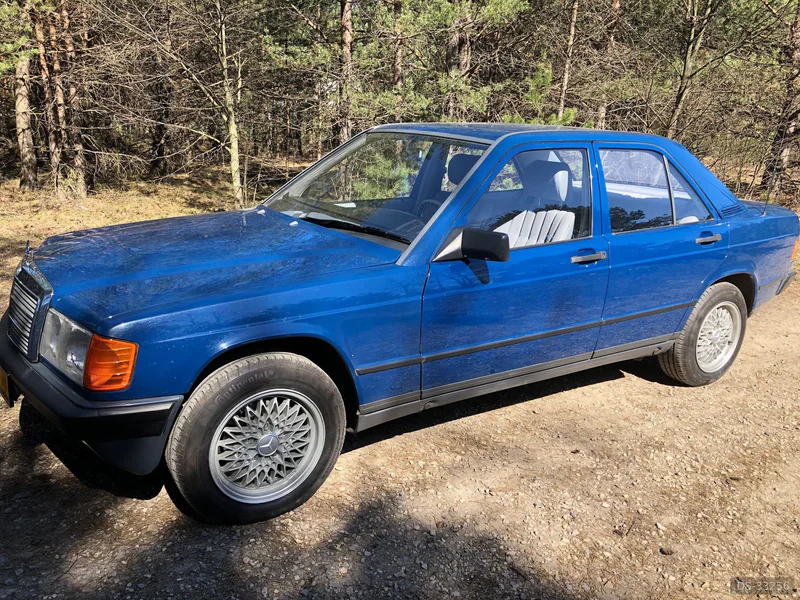 1987 Mercedes-Benz 190 E