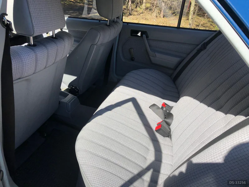 1987 Mercedes-Benz 190 E in Siewierz 4