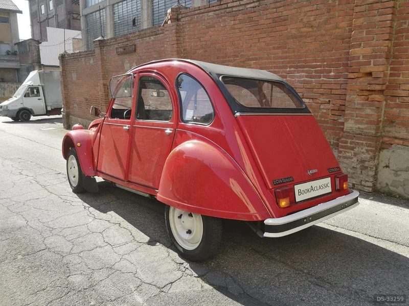 1986 Citroen 2cv in Pescia 2