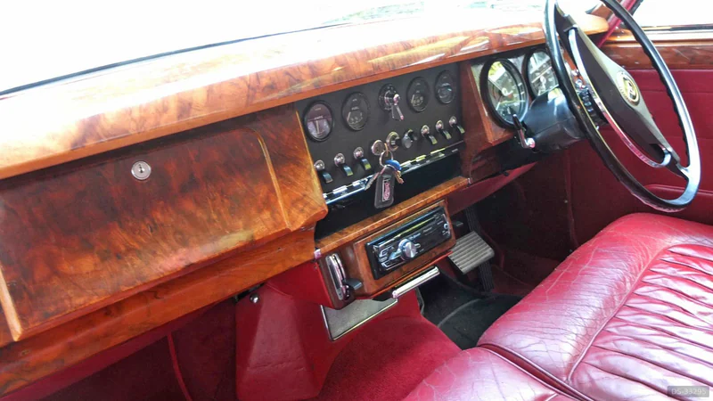 1968 Daimler V8 250 in Worthing 3