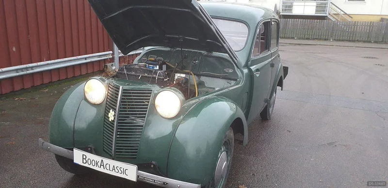 1946 Renault Juva Quatre in Czestochowa 4
