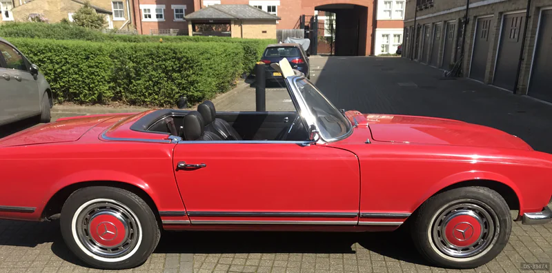 1965 Mercedes-Benz 280SL in London 3