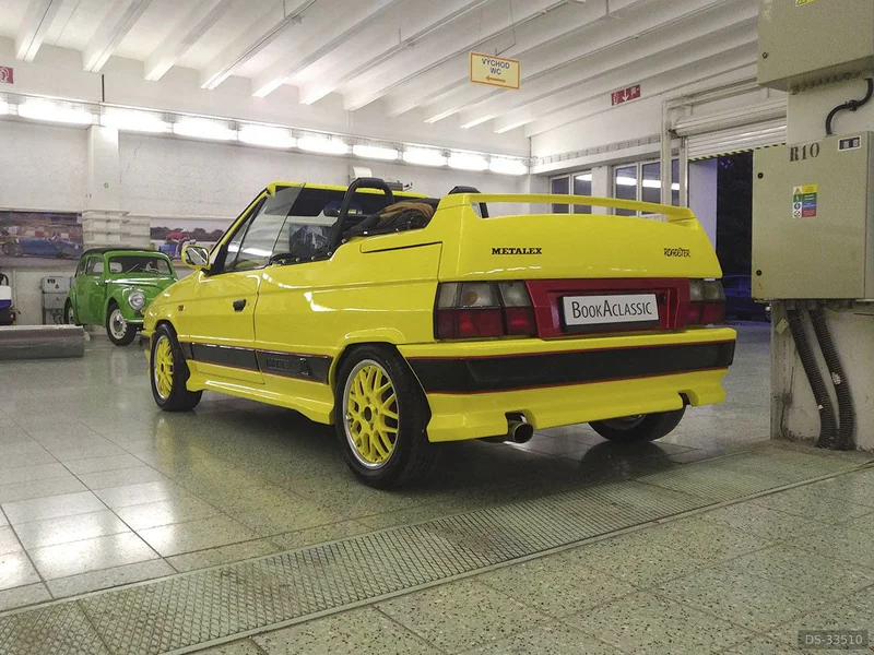 1993 Plymouth Roadster in Nove Zamky 2